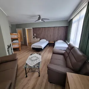 Aparthotel Bara Midi, Saint-Gilles
